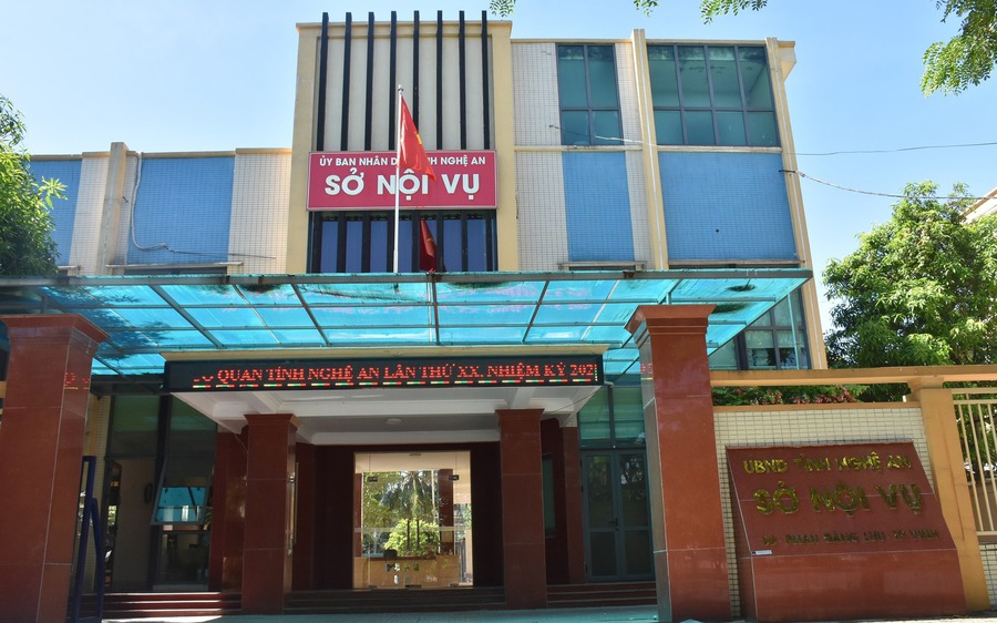Nghe An Provincial Department of Home Affairs requests the People's Committees of districts, cities and towns to urgently plan the arrangement and merger of commune-level administrative units to send to the Department of Home Affairs before March 28. Photo: VGP