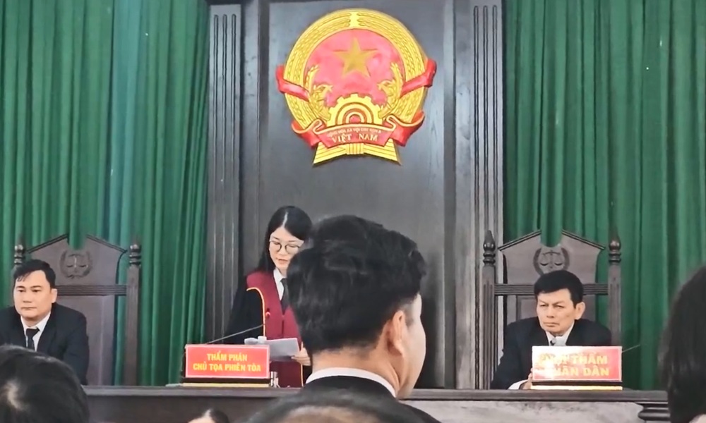 TANN Huong Thuy Town, Hue City