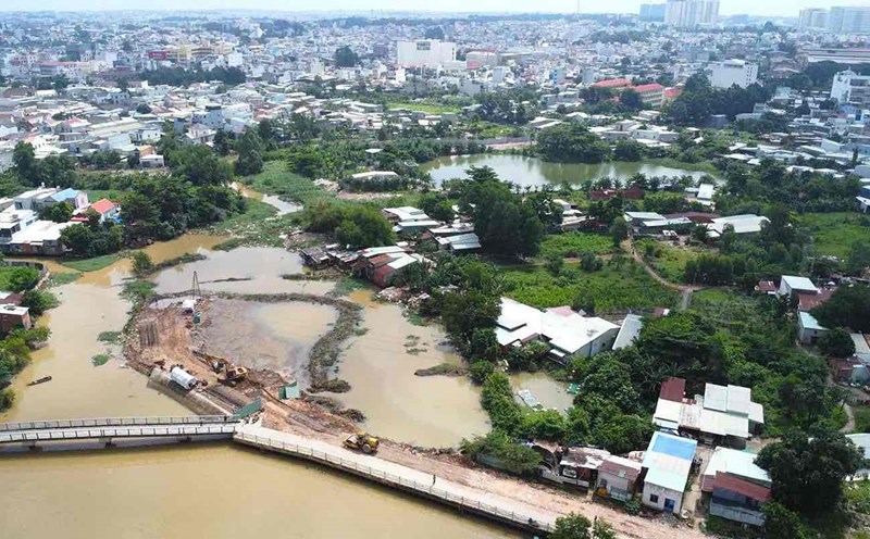 The Cai River Road Project in Dong Nai will build 5 new bridges. Documentary photo: HAC