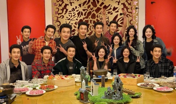 The photo of Huang Xiaoming and Zhao Liying was edited by the film crew of "City Builder". Photo: Film producer