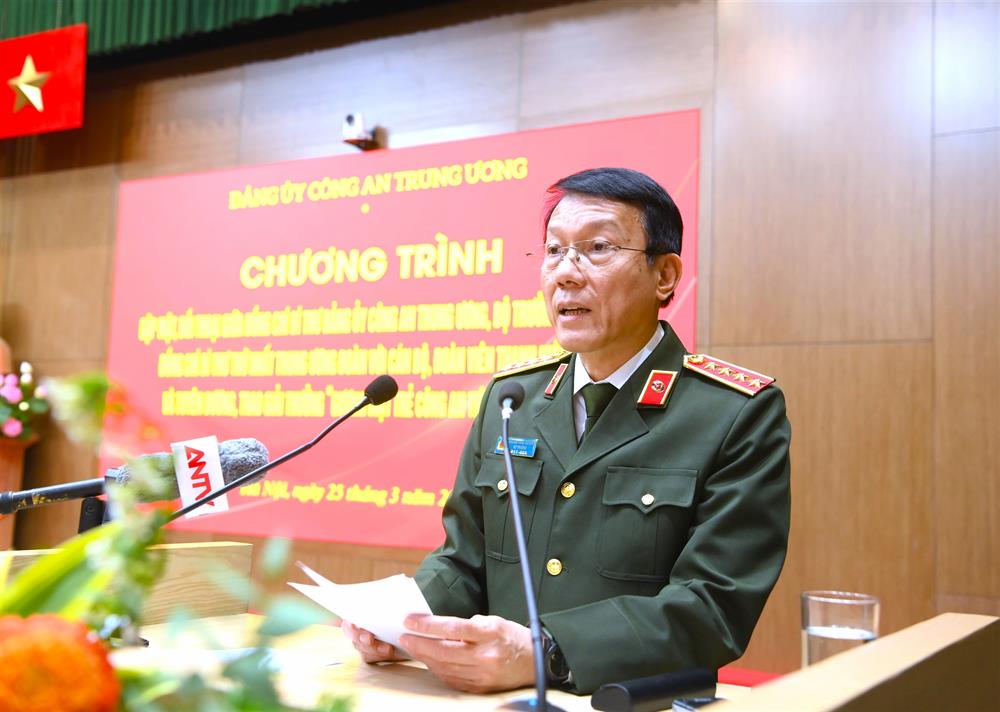 Politburo member and Minister of Public Security Luong Tam Quang gave a speech at the program. Photo: Ministry of Public Security