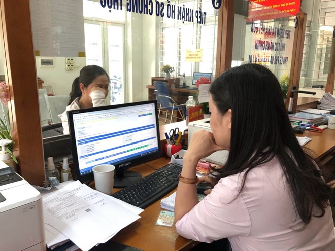 The current regulations on the election and selection of non-professional cadres at the commune level are based on Decree 33. Illustrative photo: Bao Han