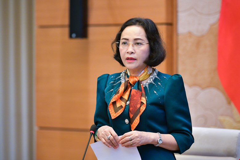 Vice Chairwoman of the National Assembly Nguyen Thi Thanh suggested that the Ministry of Education and Training study further the issue of extra teaching and learning. Photo: Quochoi.vn