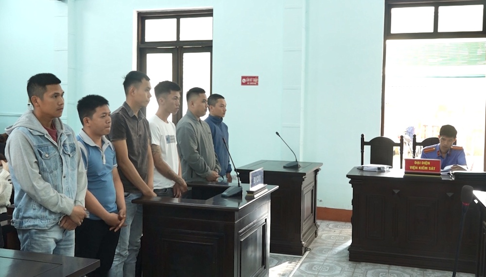 Portrait of defendants related to drugs residing in Hue City