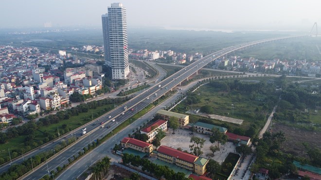 The Ministry of Home Affairs proposes that local authorities at the grassroots level take on the tasks and powers of the commune and district levels. In the photo is a corner of Hanoi City. Illustrative photo: Vinh Hoang