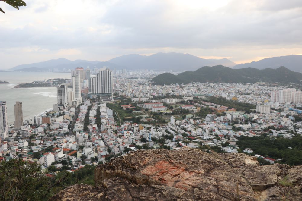 After nearly 15 years of building new rural areas, the appearance of Nha Trang City has made remarkable progress. Photo: Phuong Linh