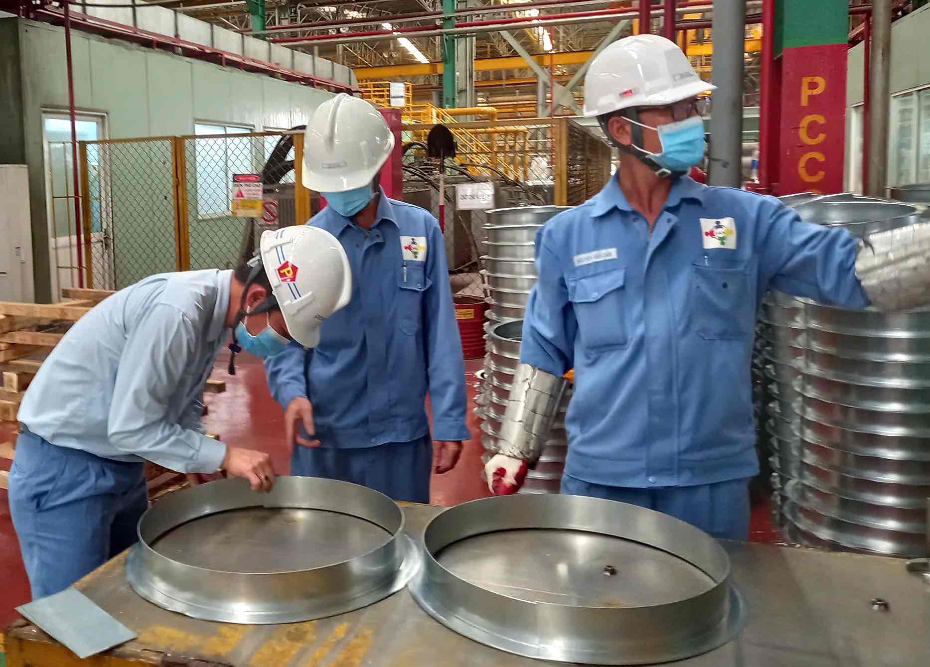 Dong Nai Provincial People's Committee fined Posco VST Company Limited VND320 million for not having an environmental license. Photo: CTV