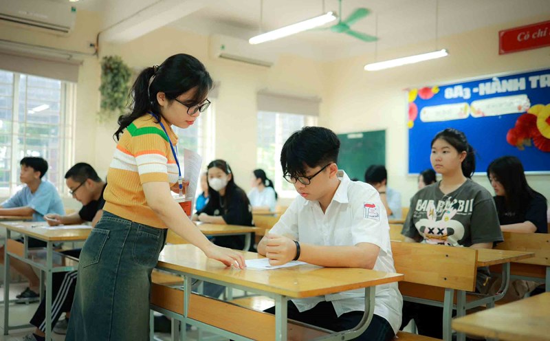 10th grade students in Hanoi in 2024. Photo: Hai Nguyen