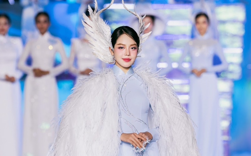 500 Ao Dai sets were displayed at the 11th Ho Chi Minh City Ao Dai Festival. Photo: Organizing Committee