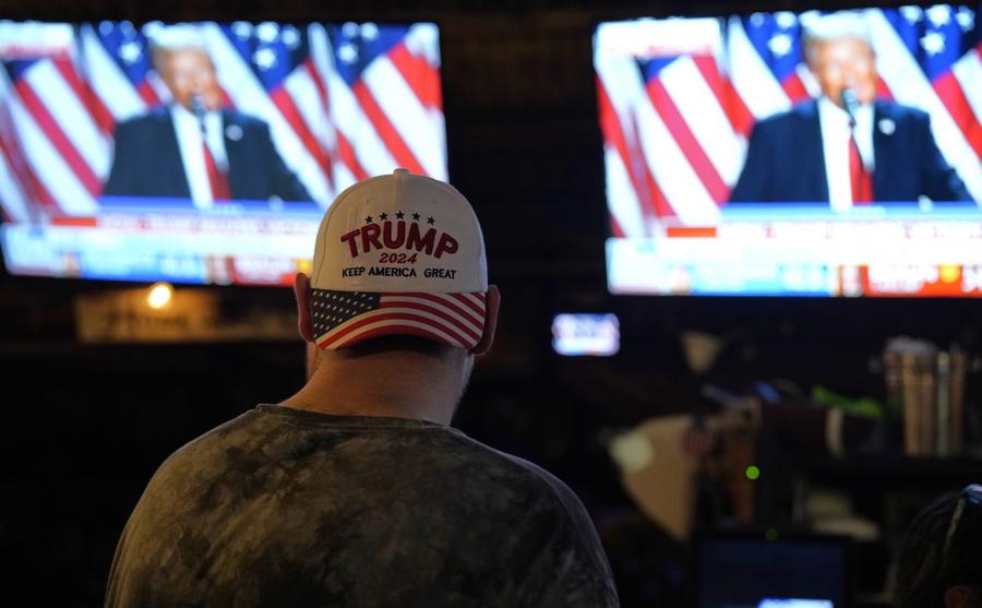 A Republican voter attends an election watch party in Fort Lauderdale, Florida (USA) on November 6, 2024. Photo: Xinhua