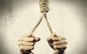 Illustrative photo of hanging up a neck to commit suicide