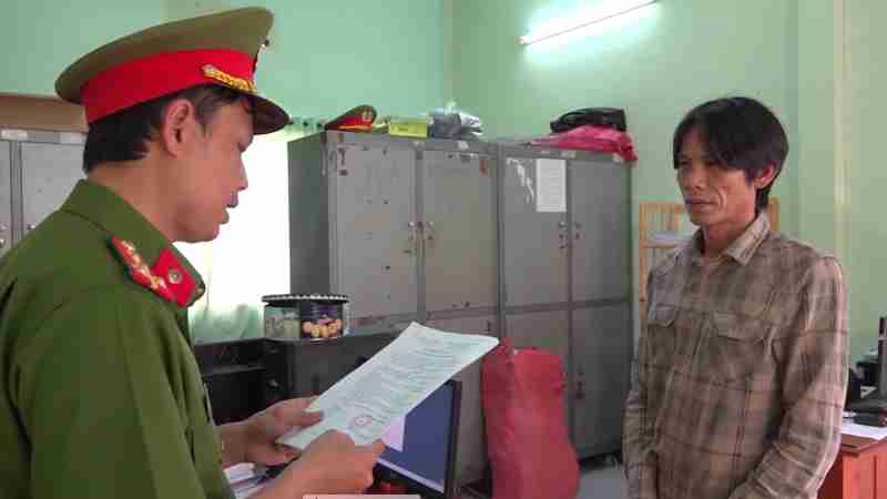 Arrest of the subject who organized gambling despite having a criminal record. Photo: Provided by the police