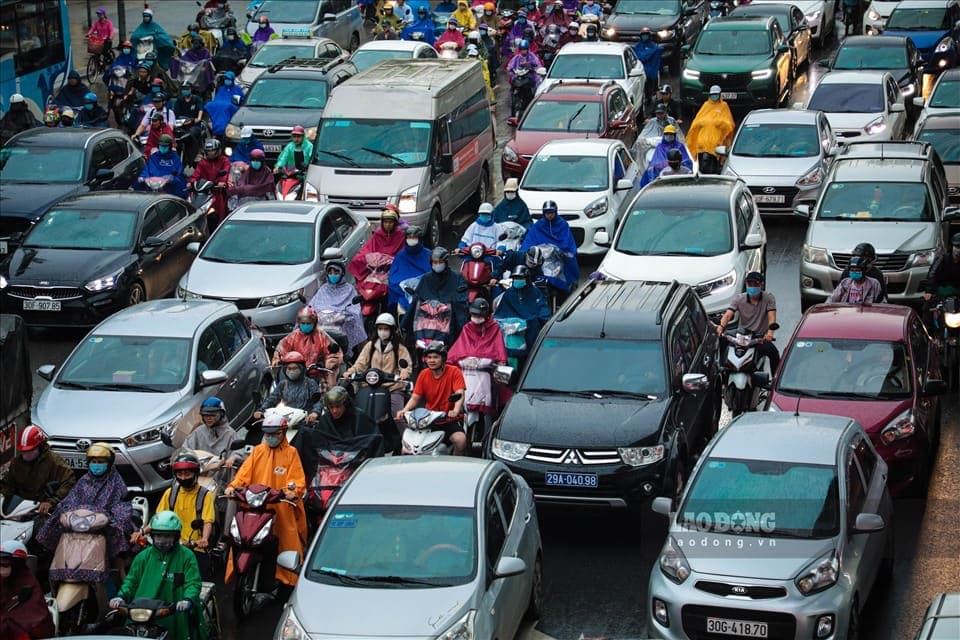 Cold air is forecast to cause rain in the North, the weather will turn cold from the night of March 28. Photo: Huu Chanh