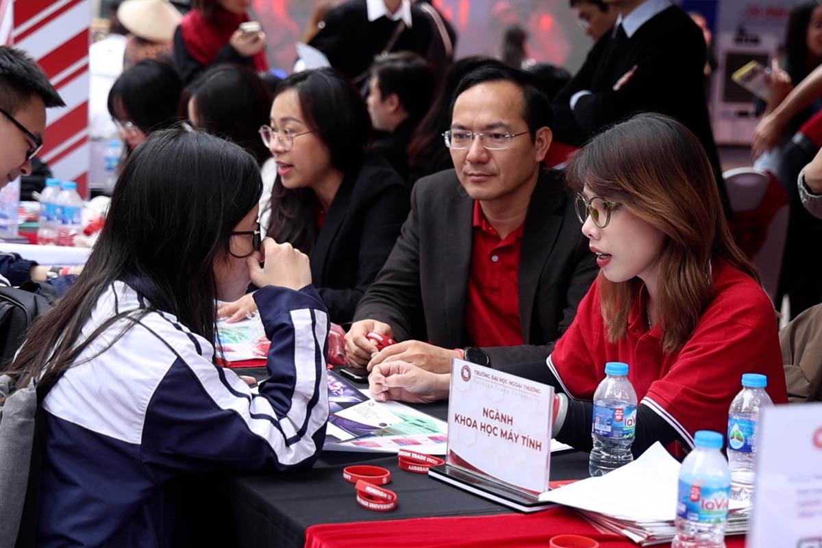 New admission scores for Foreign Trade University in 2025