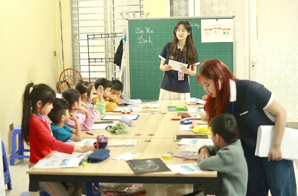 The Lanh 0 classroom project in Hai Duong brings free learning opportunities to second graders. Photo: Mai Huong