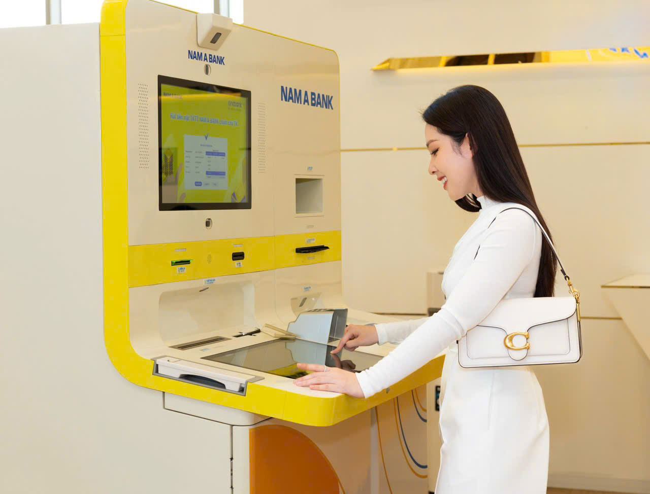 Diem giao dich so OneBank - mot trong nhung diem nhan ve cong nghe cua Nam A Bank.