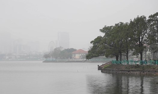 Mờ mịt tại nơi thường xuyên thuộc top đầu ô nhiễm Hà Nội