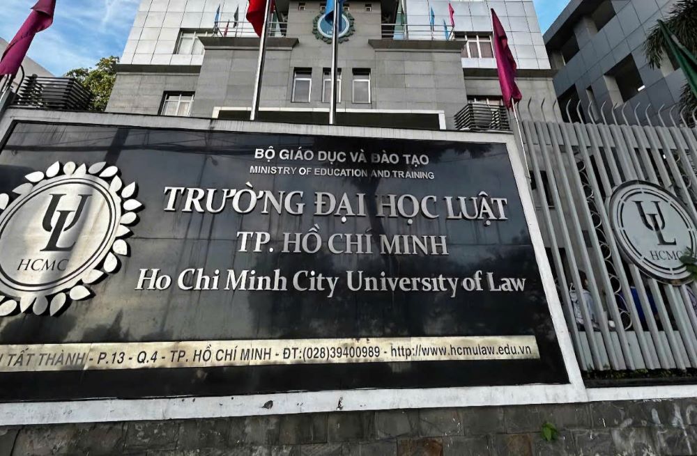 Ho Chi Minh City University of Law has officially announced the tuition fee for National Defense Education for students in the 49th course. Photo: School