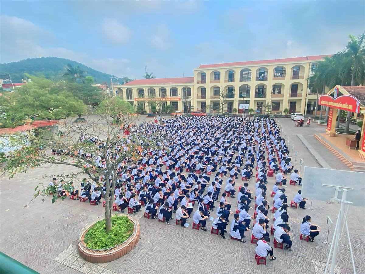 Hai Phong informed about handling the case of extra teaching outside of school at an unauthorized location in Kien An, Hai Phong. Photo: Hai Phong Portal