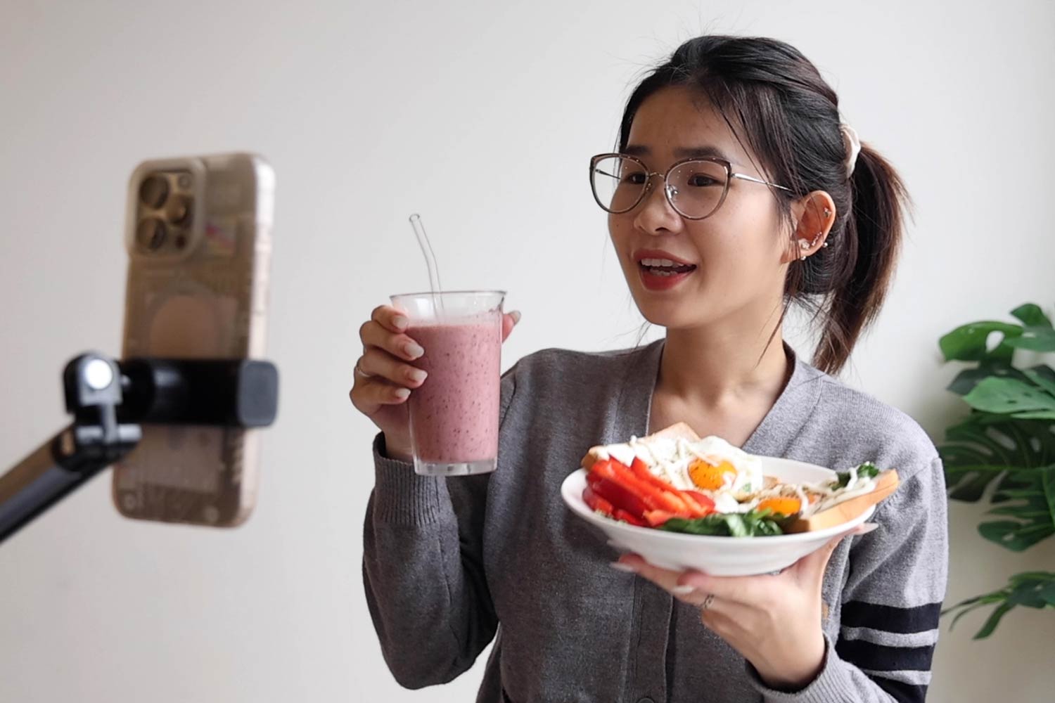 Avoid harmful mukbang, should create content for health