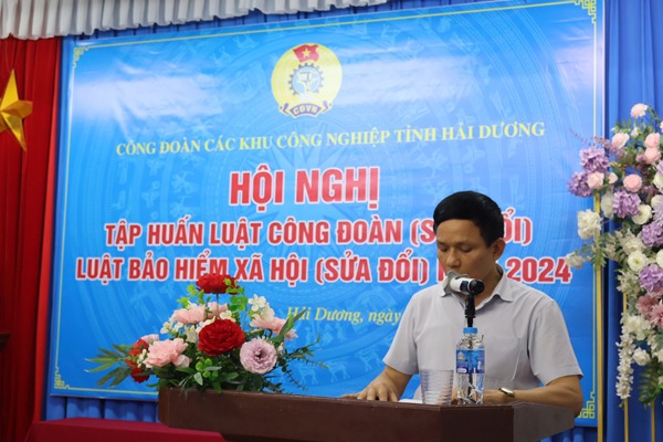 Training on the Trade Union Law and the Social Insurance Law (amended) in Hai Duong. Photo: Hai Duong Trade Union