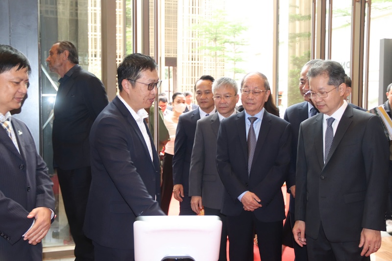 City leaders visit the Da Nang Museum. Photo: Nguyen Linh