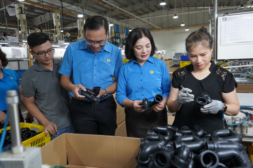 The income of workers in industrial parks in Hai Phong has not yet guaranteed the spending level. Illustrative photo: Mai Dung