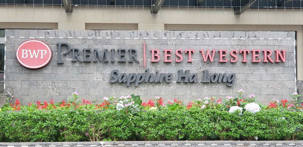 The Best Western Premier Sapphire Ha Long Hotel is located on the shore of Ha Long Bay. Photo: Nguyen Hung