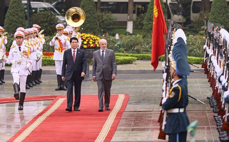 Politburo member and President Luong Cuong presided over the welcoming ceremony for Brazilian President Luiz Inacio Lula da Silva. Photo: Hai Nguyen