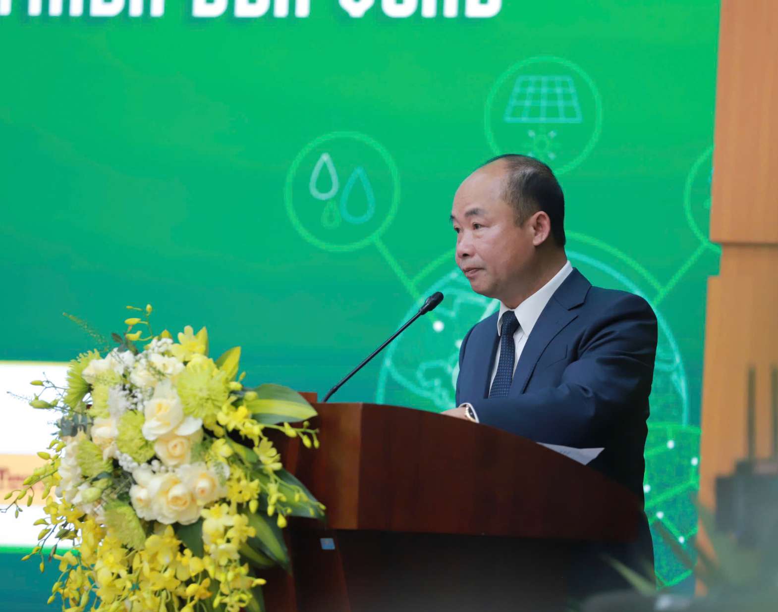 Mr. Nguyen Dinh Hoa - Deputy Director of the Hanoi Department of Agriculture and Environment said that green transformation requires the cooperation of the whole society. Photo: Phan Anh