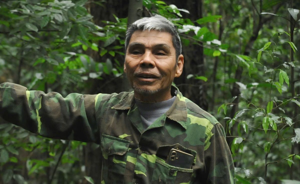 Mr. Nguyen Dinh Trong has been attached to Ru Linh forest for many years. Photo: Duc Tai