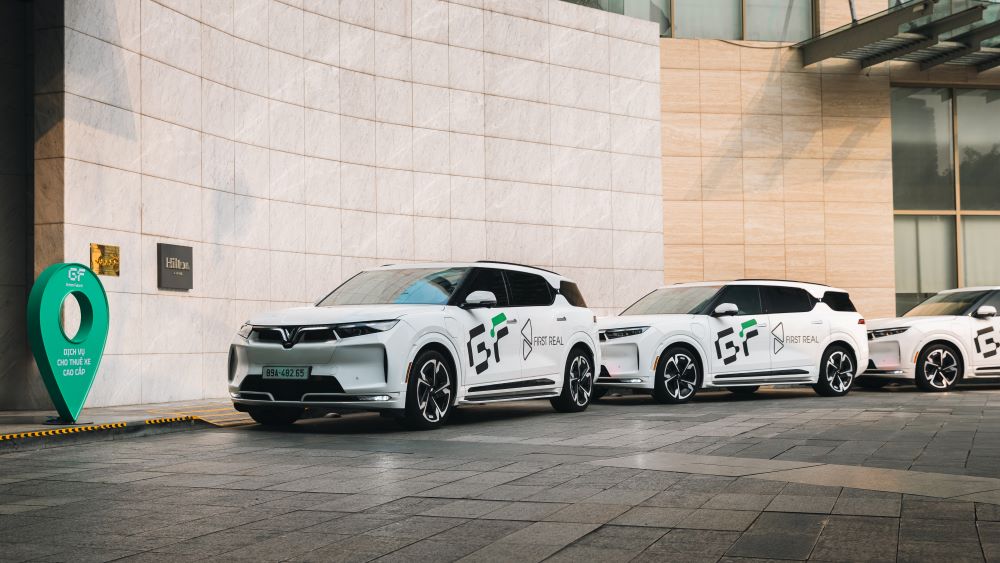 1,000 VinFast electric cars serve green tourism in Da Nang.