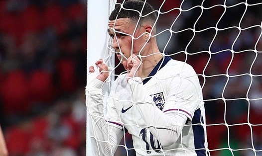 Màn trình diễn ấn tượng của Phil Foden trước Dortmund