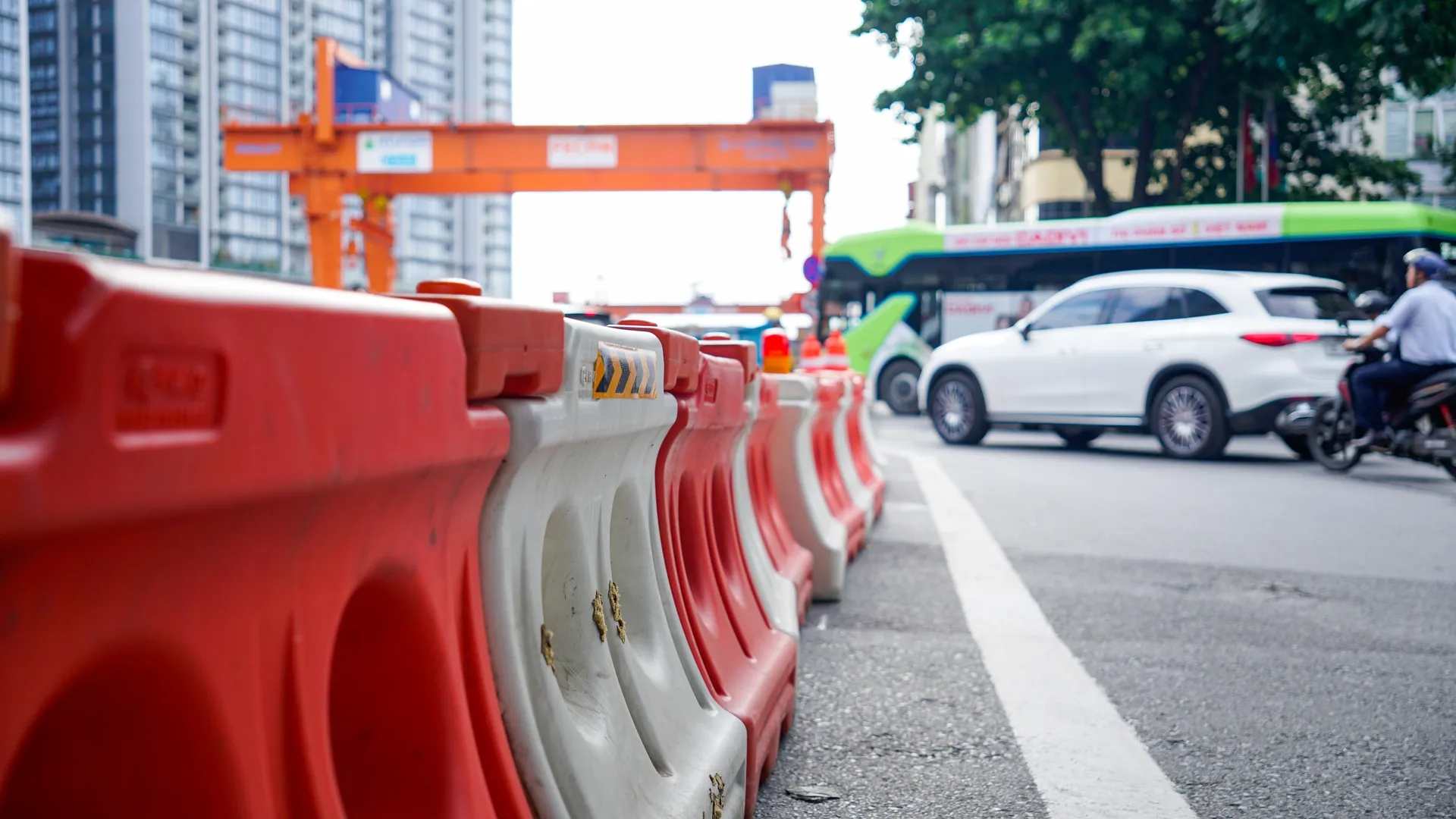 Hanoi adjusts traffic reorganization at Kim Ma intersection. Illustrative photo: Minh Tran