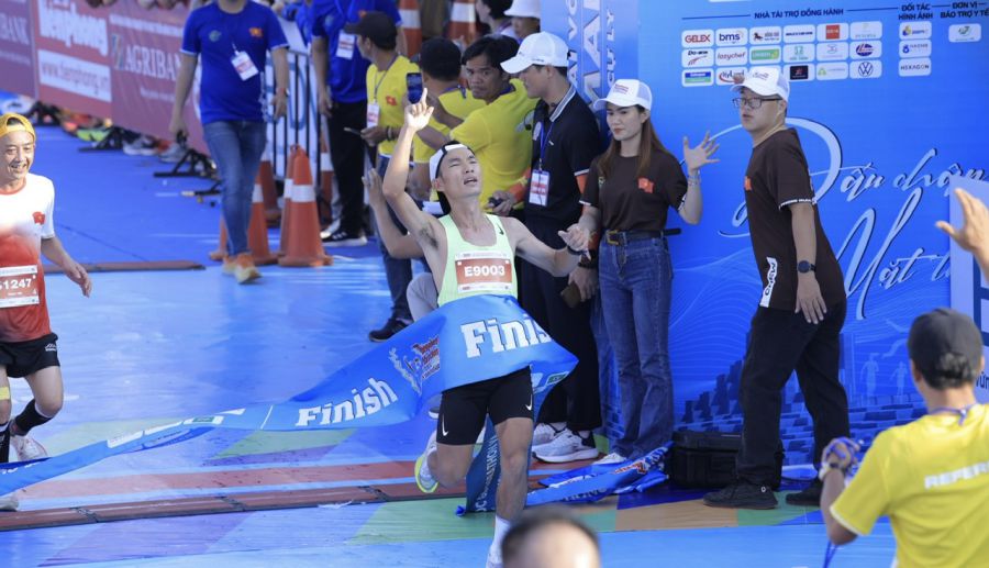 Athlete Hoang Nguyen Thanh is the current National Marathon-42km Champion. Photo: Nhu Y