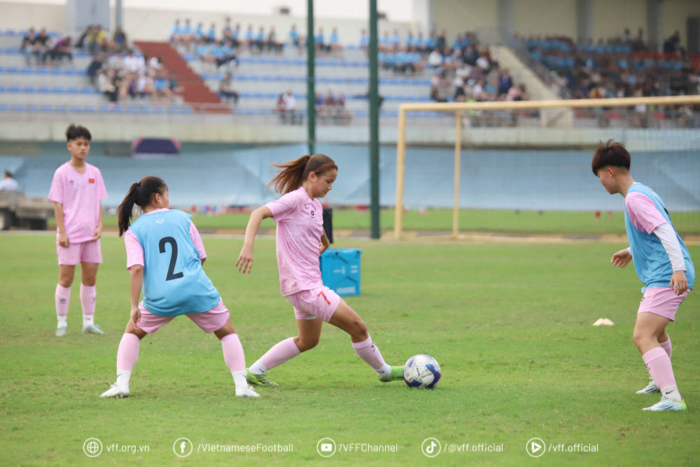 U17 Vietnam women's team begins to gather in Hanoi. Photo: VFF