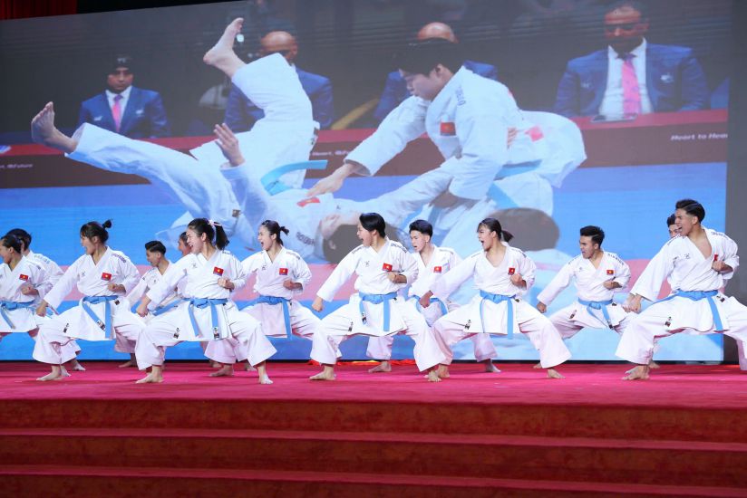 The Vietnam Karate team performs at the glorious Sports Vietnam program 2025. Photo: Bui Luong