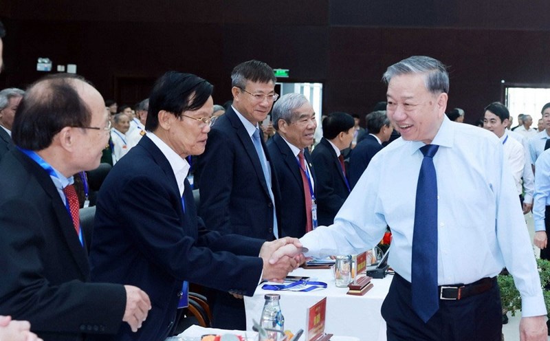 General Secretary To Lam said that it is expected that in the coming time, the whole country will have 34 provinces and cities on the basis of rearranging the current 63 provinces and cities and about 5,000 commune-level wards. Photo: VNA