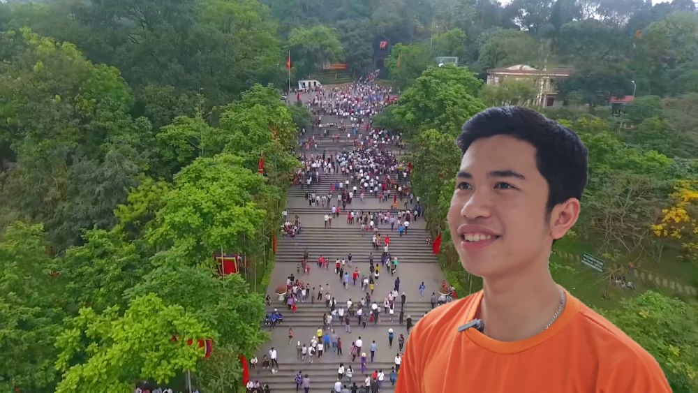 The emotions of young people living and working in Hue about Hung Vuong's Commemoration Day.