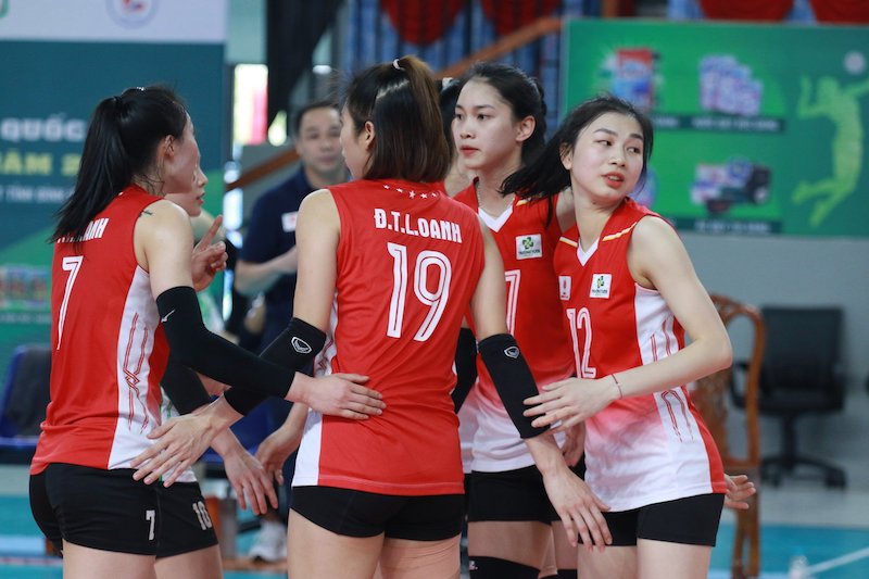 The Information Corps will meet Duc Giang Chemicals at the 2025 National Volleyball Championship. Photo: VFV