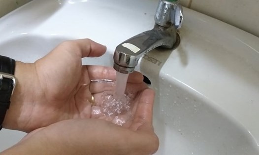 Giá bán nước sạch sinh hoạt mới nhất tại Hà Nội. Ảnh minh họa: Thuỳ Trang