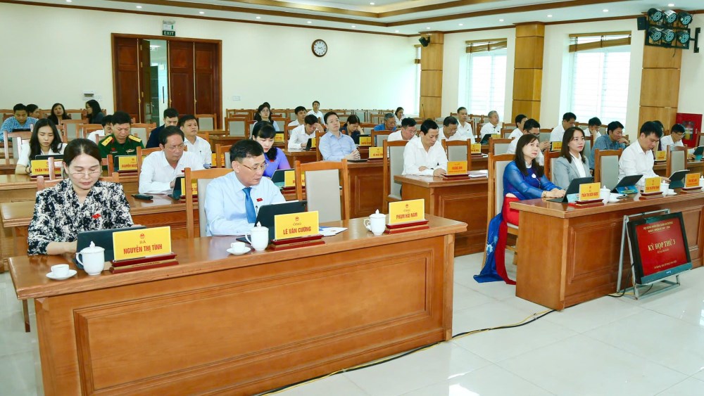 An Duong District People's Council passed a resolution to adjust the 2025 public investment plan. Photo: An Duong Portal, Hai Phong
