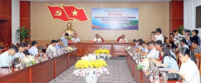 Cà Mau định kỳ họp báo mỗi quý một lần trong năm 2025. Ảnh: Nhật Hồ