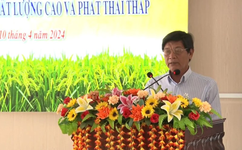 Mr. Bui Van Men - Vice Chairman of the People's Committee of Giang Thanh District (Kien Giang Province) - has just been disciplined with a warning. Photo: khuyennongkiengiang.com.vn