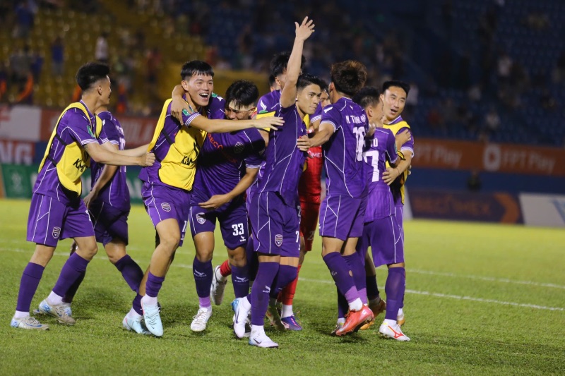 Binh Duong enters the semi-finals of the 2024-2025 National Cup. Photo: Thanh Vu