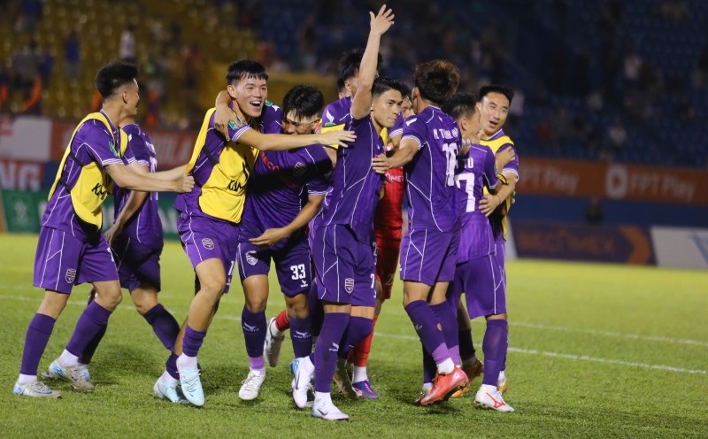 Binh Duong enters the semi-finals of the 2024-2025 National Cup. Photo: Thanh Vu