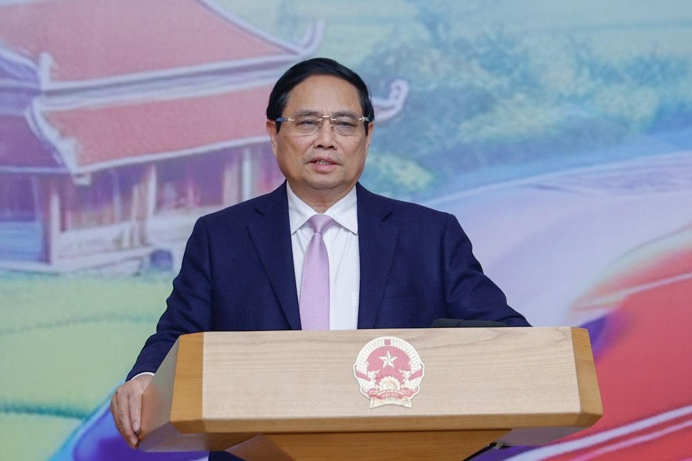 Politburo member and Prime Minister Pham Minh Chinh requested further acceleration and breakthroughs to open the expressway from Cao Bang to Ca Mau in 2025. Photo: VGP/Nhat Bac
