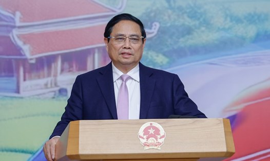 Ủy viên Bộ Chính trị, Thủ tướng Chính phủ Phạm Minh Chính yêu cầu thần tốc, đột phá hơn nữa để thông tuyến cao tốc từ Cao Bằng tới Cà Mau trong năm 2025. Ảnh: VGP/Nhật Bắc