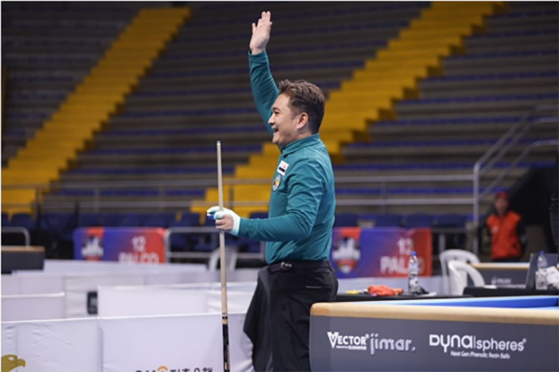 Tran Thanh Luc won the 3-cushion carom billiards World Cup in Bogota. Photo: UMB
