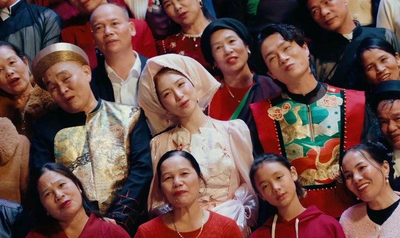 Khán giả nhắc đến Tự Long sau MV Bắc Bling của Hòa Minzy